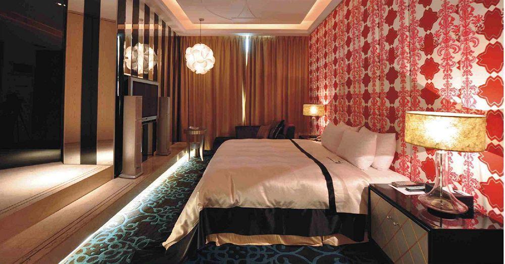 Li Hsin Motel Taichung Exterior foto