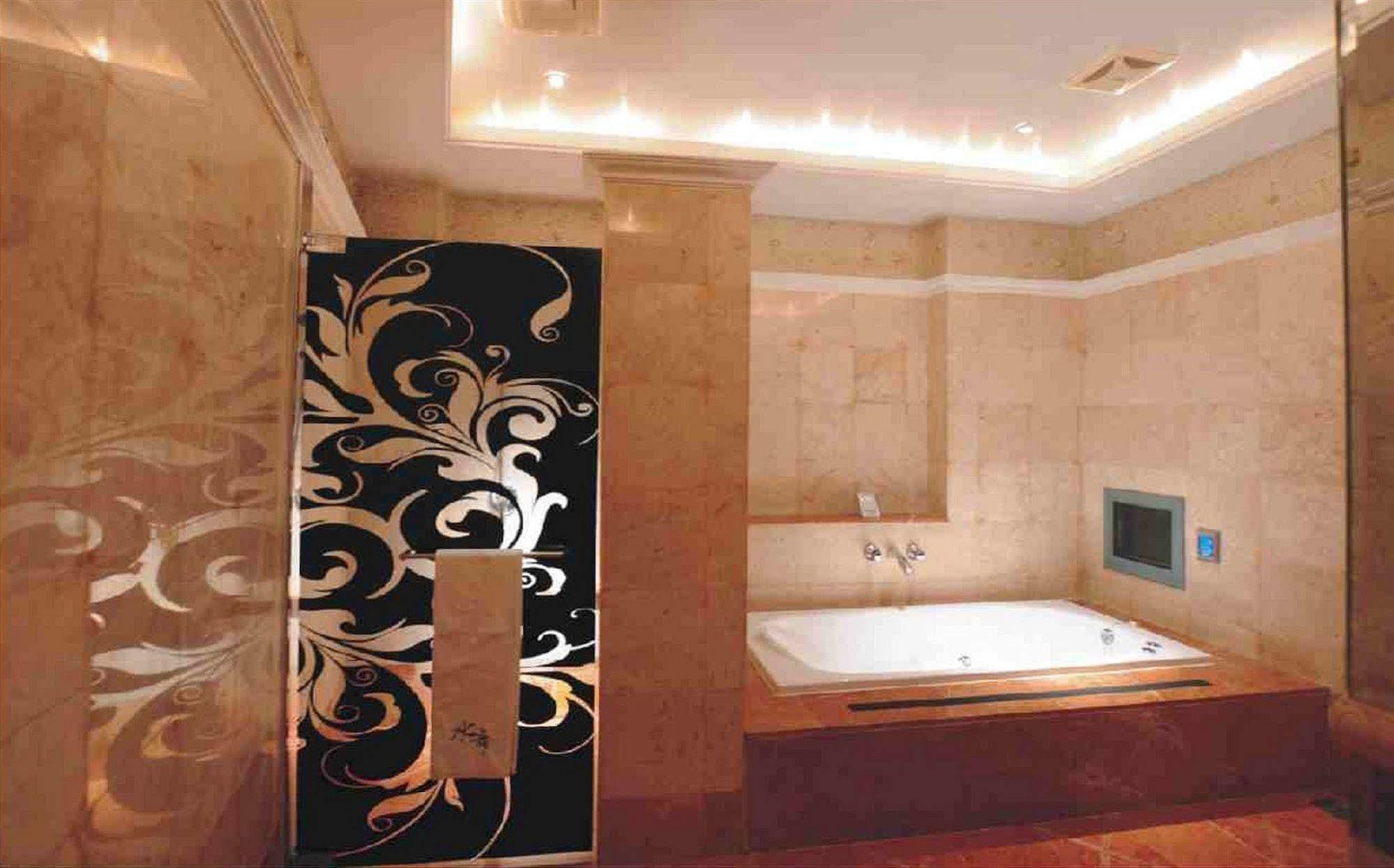 Li Hsin Motel Taichung Exterior foto